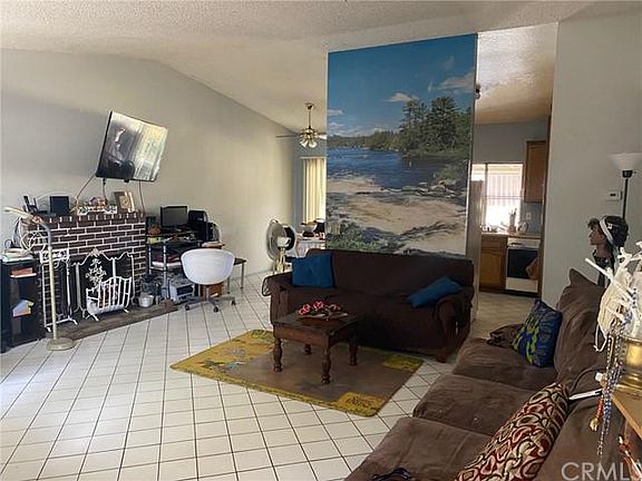 3rd image of 24718 Sloan Ct