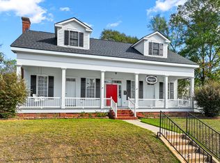 668 N Main St, Jasper, TX 75951