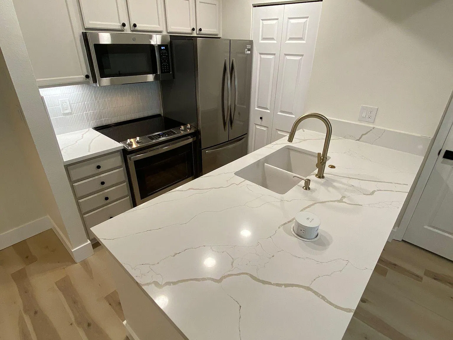 703 Parsons Lake Path — Photo 3