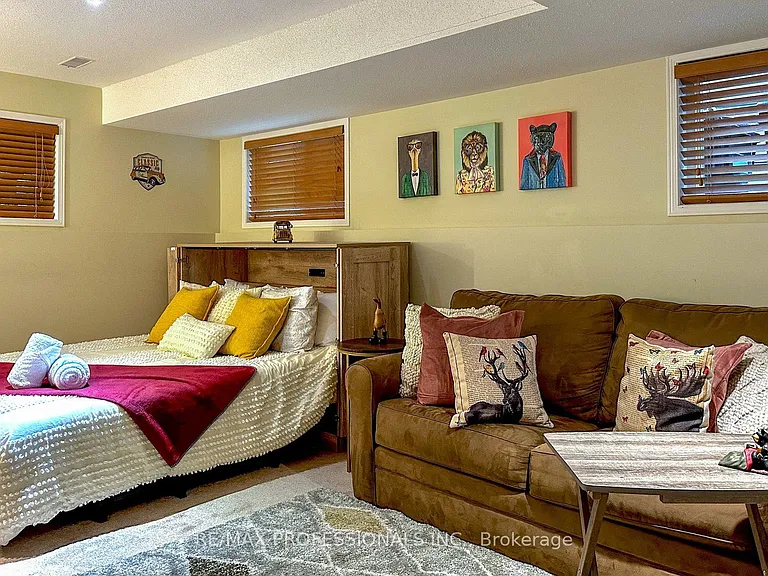 57 Green Briar Dr — Photo 22