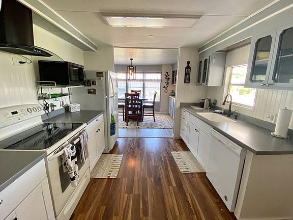 2nd image of 42 Jurua Ct