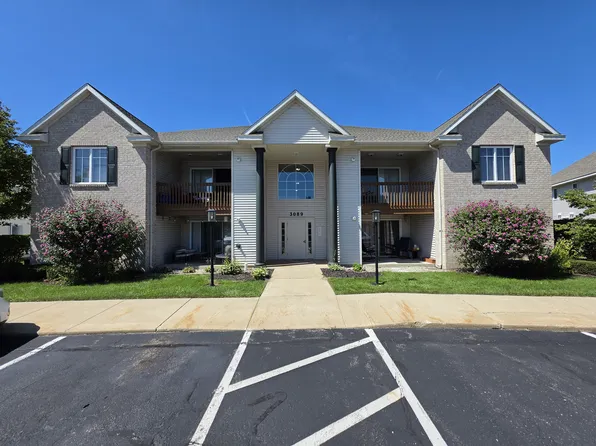 3089 E Crystal Waters Dr Unit 8, Holland, MI 49424