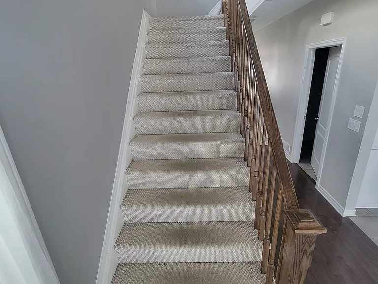 876 Stonewalk Dr — Photo 4