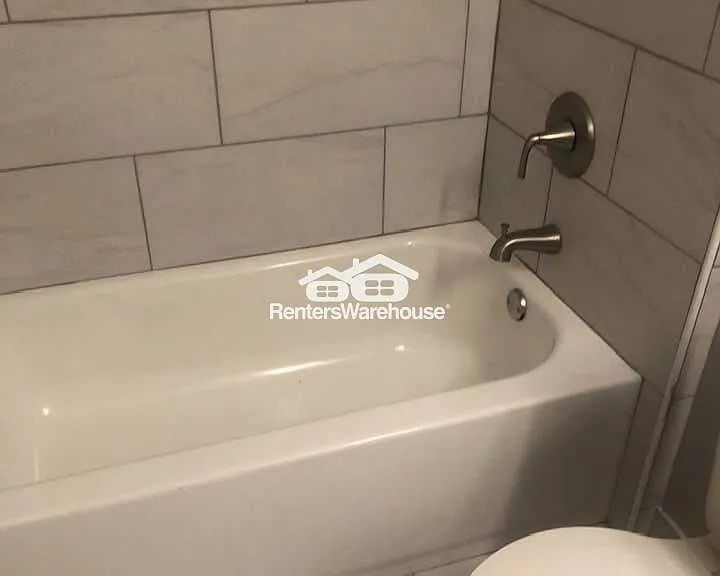 3564 Manchester Dr — Photo 11