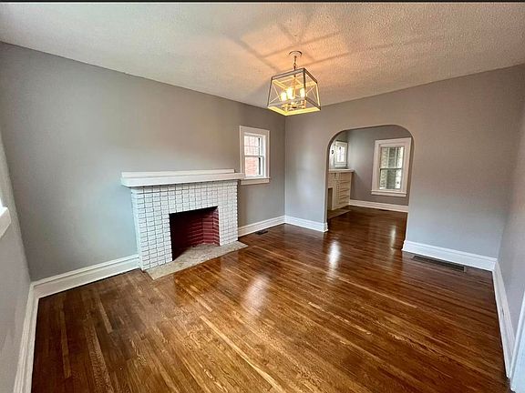 3rd image of 1327 13th St