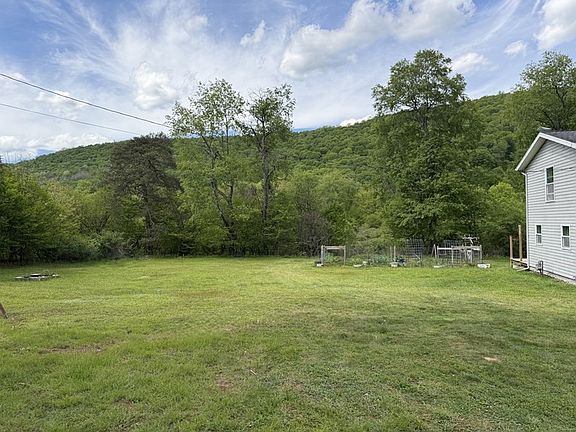 3rd image of 374 Brewer Run Rd