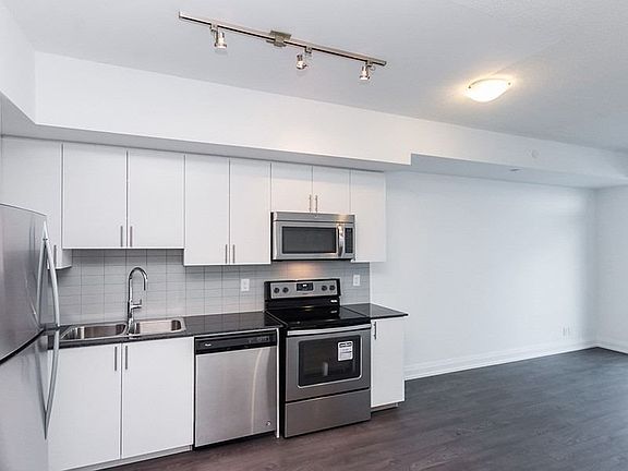 3rd image of 7890 Bathurst St Unit 2203