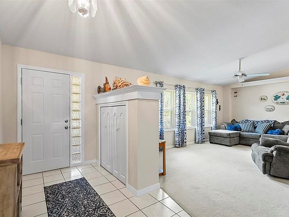 5th image of 5 Wilksboro Pl
