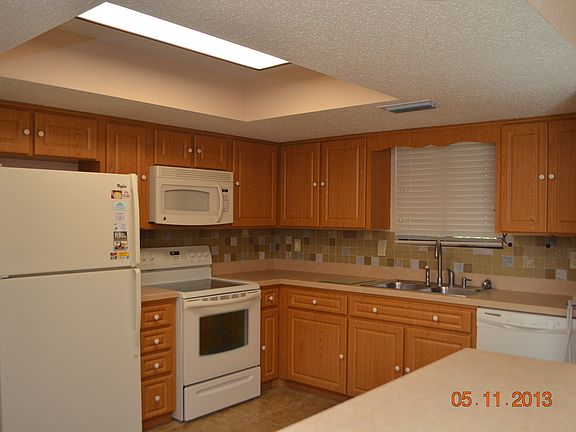3rd image of 20 Maplewood Trl