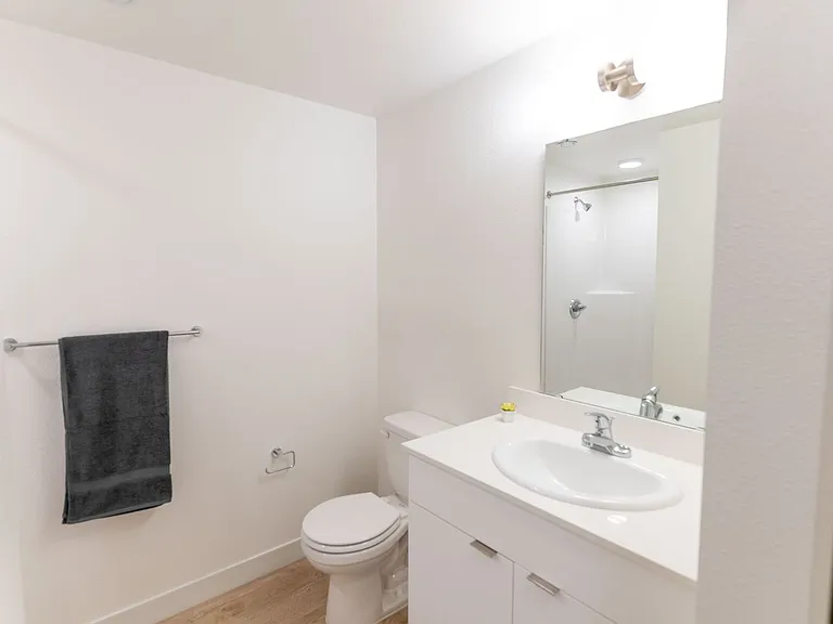 Welcome to Harborside Flats — Photo 14
