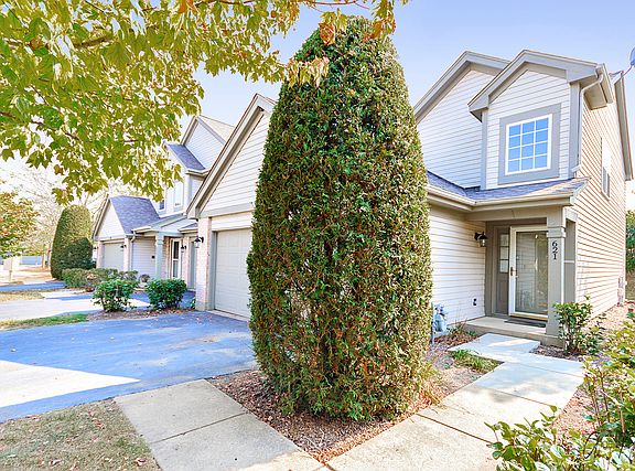 2nd image of 621 Arrowwood Ct
