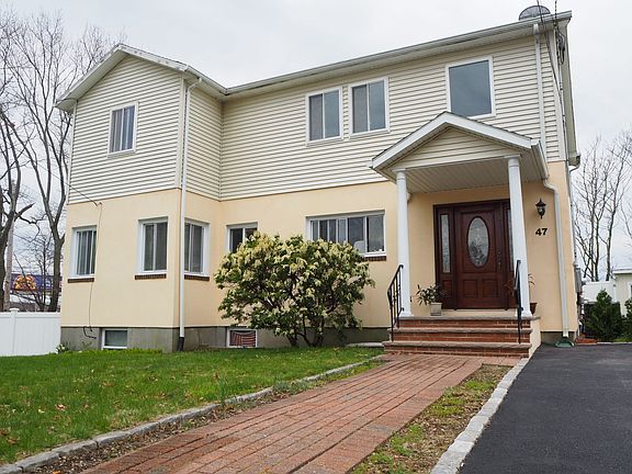 5th image of 47 Eastwood Cir