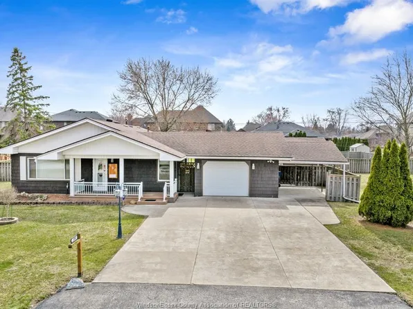 180 Elsworth Ave, Lasalle, ON N9J 1E5