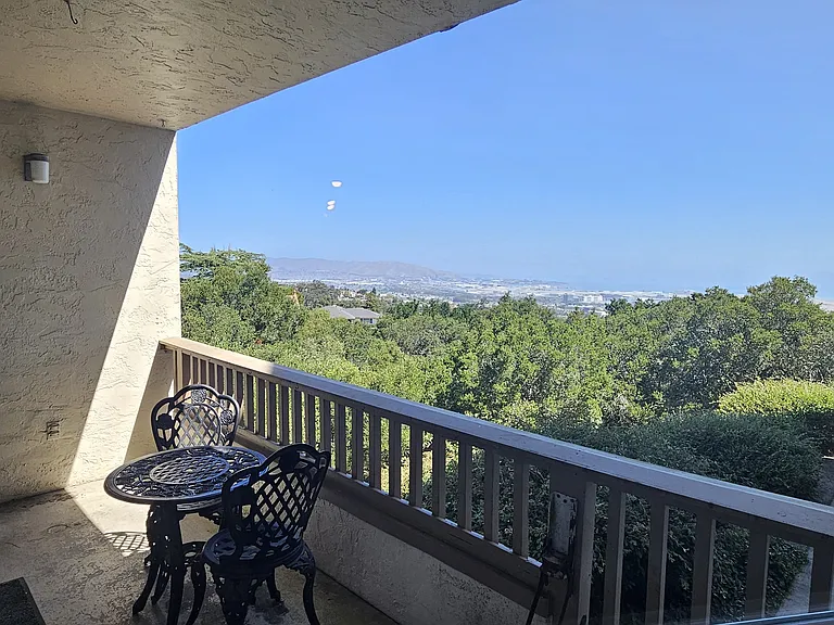 320 Vallejo Dr #10 — Photo 9