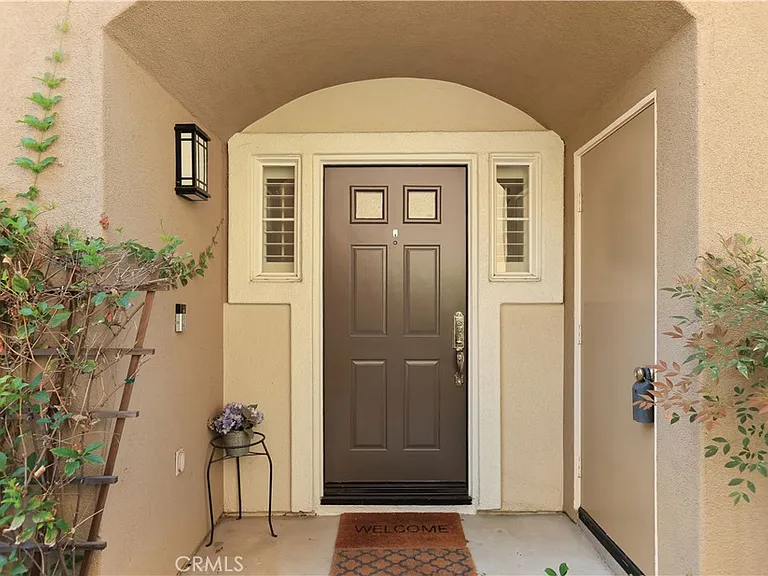 43 Visalia — Photo 29