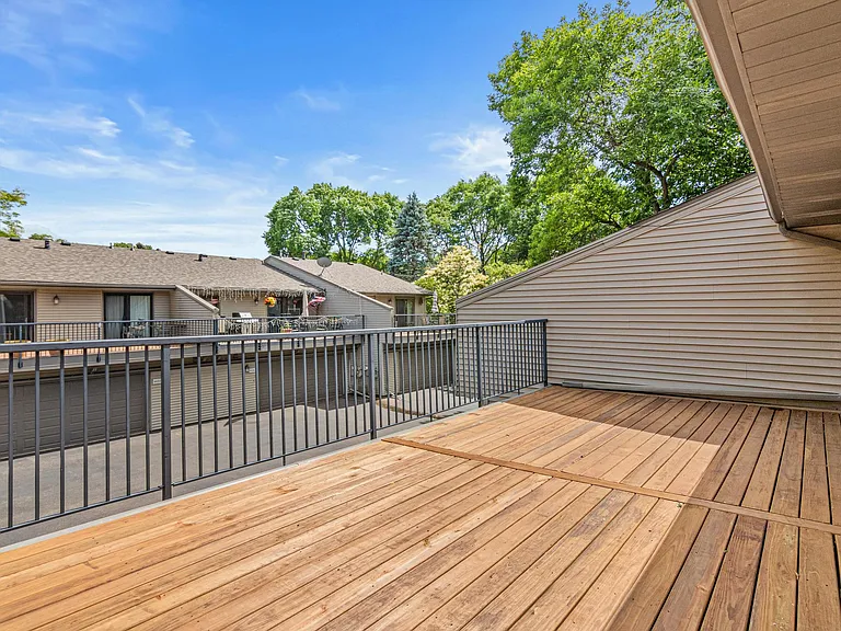 4430 Arden View Ct — Photo 17