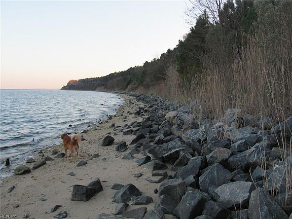 2nd image of 1311 Lawnes Neck Dr
