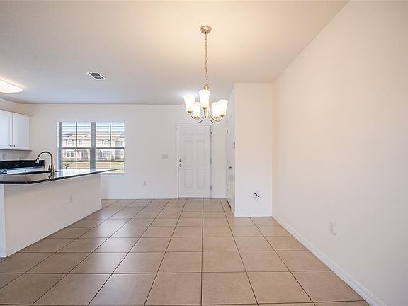 5th image of 1404 Dusty Stone Ln
