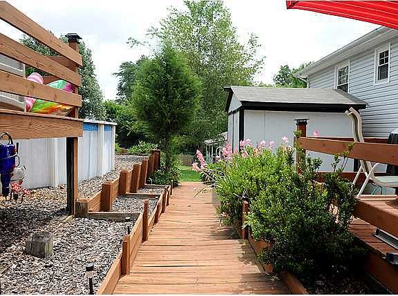 Back walkway 