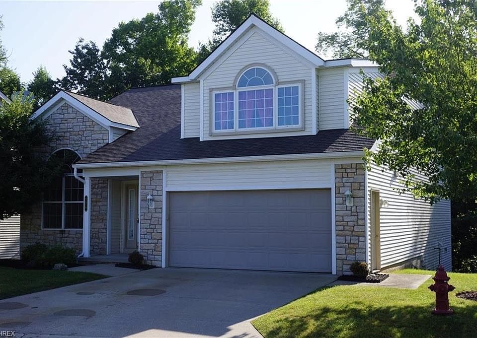 1st image of 8679 Primrose Ln