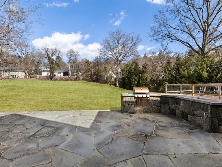 87A Harriman Rd — Photo 21
