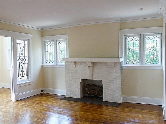 2nd image of 2815 Euclid Heights Blvd APT 5