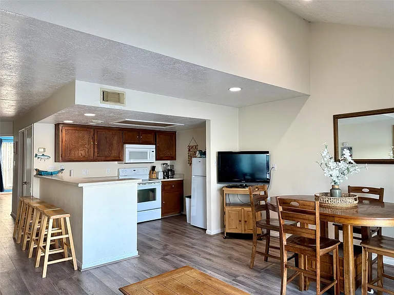 7041 Kingston Cove Ln #241 — Photo 6