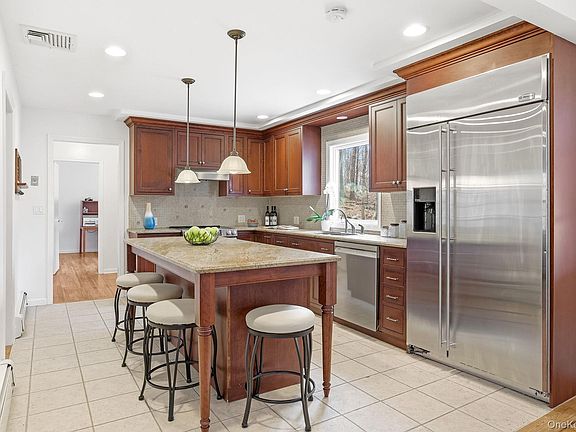 5th image of 56 Cross Ridge Road