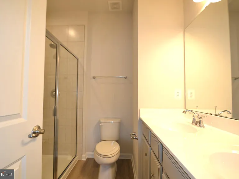 1318 Trestle Dr — Photo 12