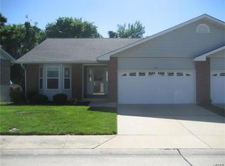 251 Southern Oaks Dr, Saint Charles, MO 63303