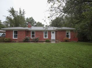 9311 Fernhill Dr, Louisville, KY 40291