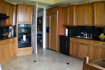 4th image of 626 Coral Way APT 1103