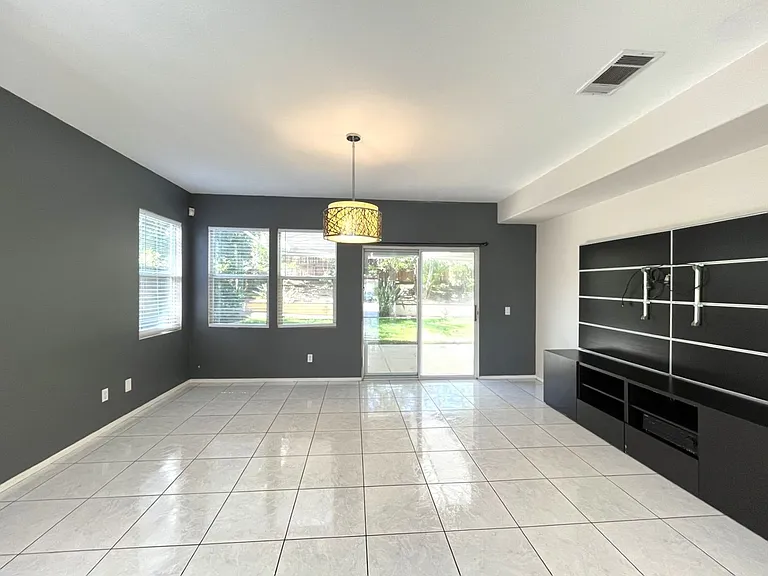 19059 Weathervane Pl — Photo 9