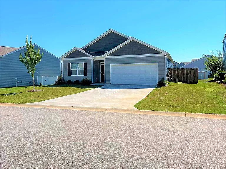 1st image of 110 Rogers Knoll Ln
