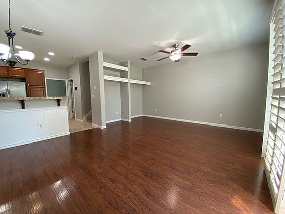 2nd image of 1501 Dante Cir