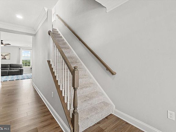 5th image of 11740 Mystic Rock Ln S