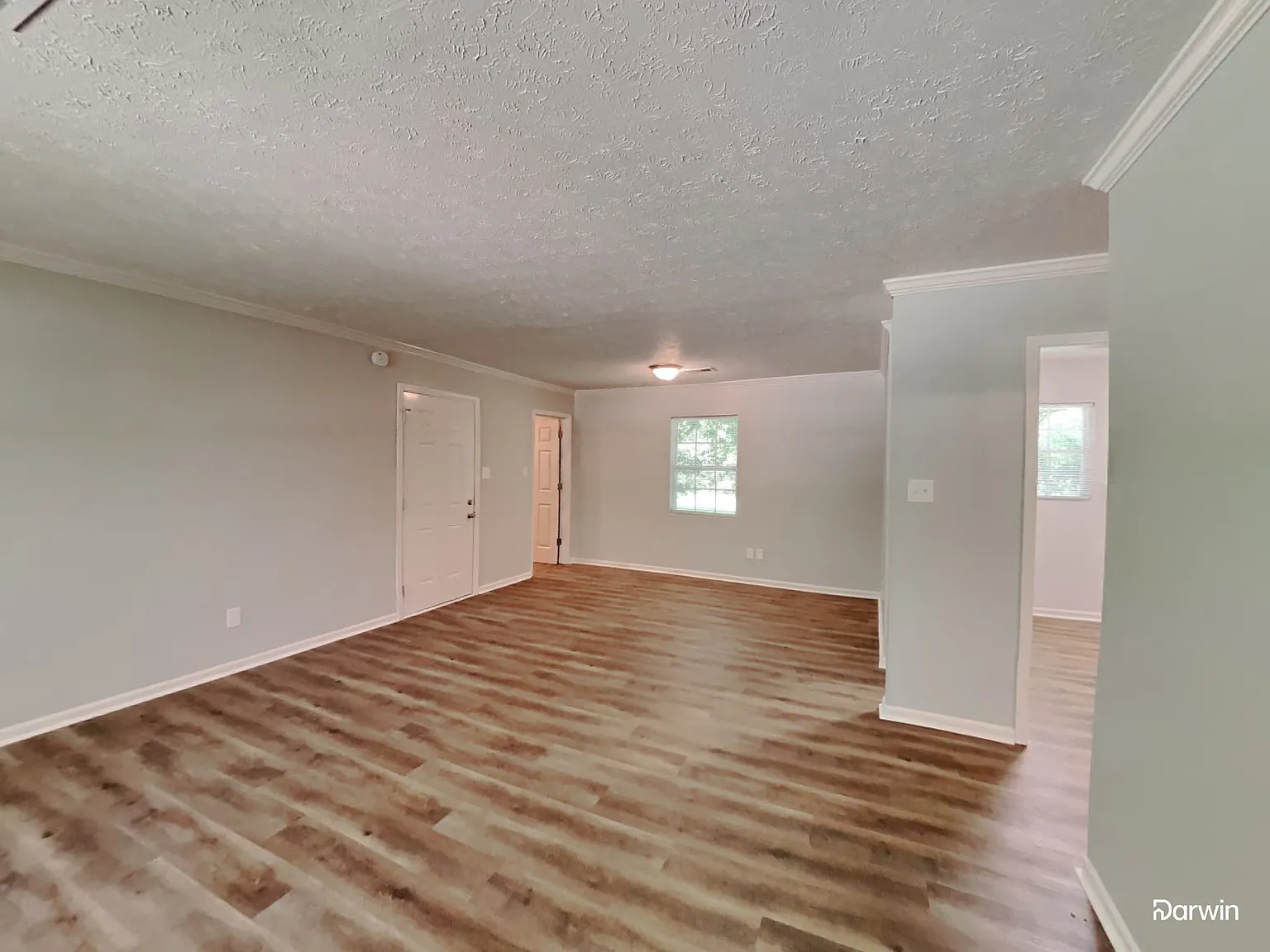 3 bed, 1.0 bath, 1056 sqft, $1,650 — Photo 4