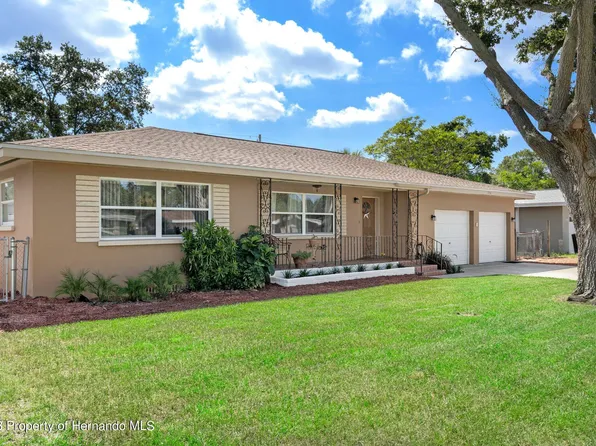 1731 Ridgeway Dr, Clearwater, FL 33755