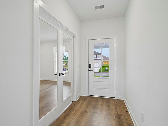 3rd image of 832 Steen St Lot 208