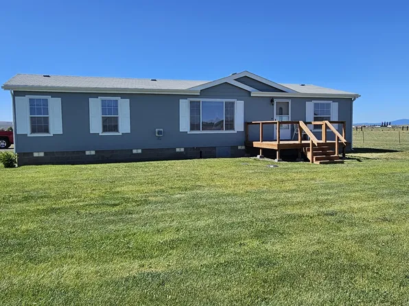 87800 Christmas Valley Hwy, Christmas Valley, OR 97641