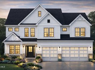 73 Ashtree Lane, Niskayuna, NY 12309