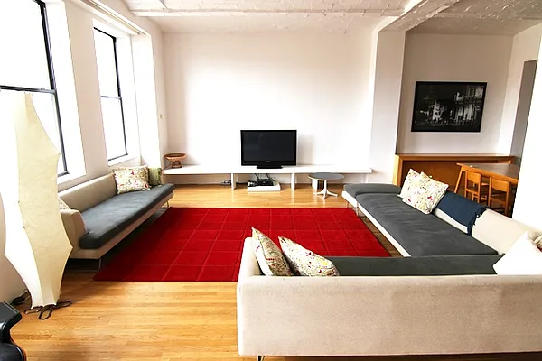 Rented by Maison International | media 76