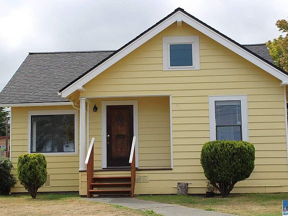 2nd image of 230 E Lauridsen Blvd