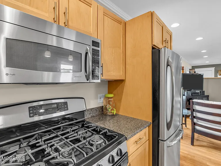 1211 Grand Ave #203 — Photo 13