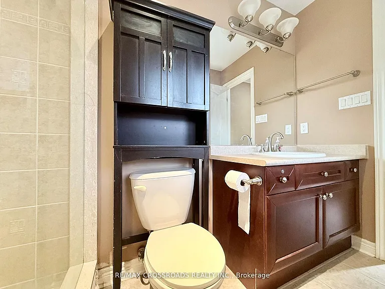 158 Gail Parks Cres — Photo 13