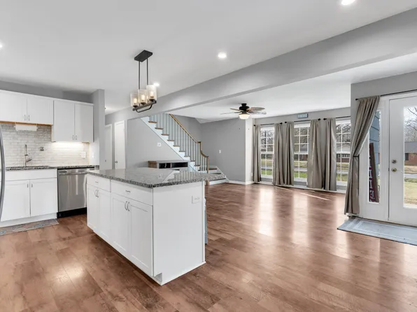 1004 Bragg Cir, Tullahoma, TN 37388