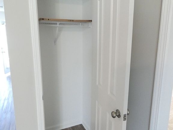 4th image of 1252 Saint Andrews Dr