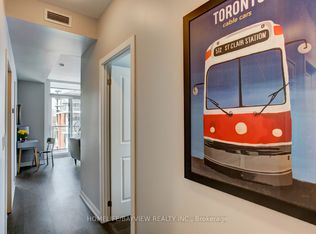 105 George St #804, Toronto, ON M5A 0L4