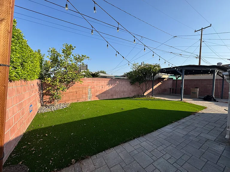 5837 McNees Ave — Photo 11