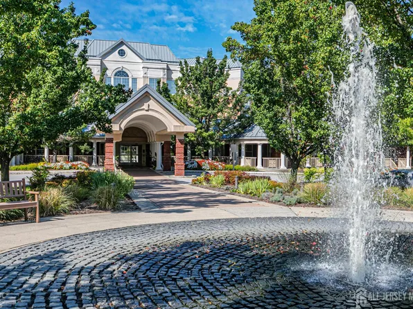 2033 Windrow Dr, Princeton, NJ 08540